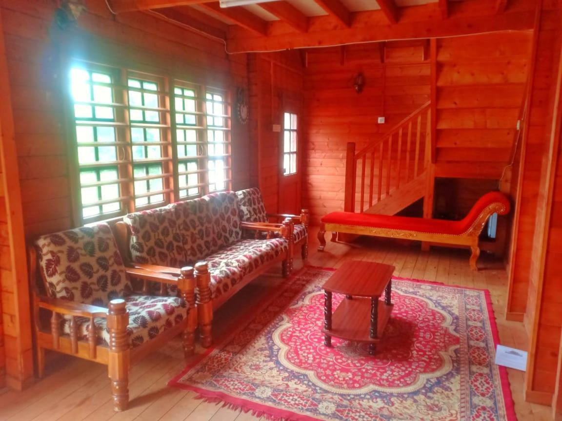 הוילה אוטי Joy Eco Woodhouse - 5 Bhk House (Adults Only) מראה חיצוני תמונה