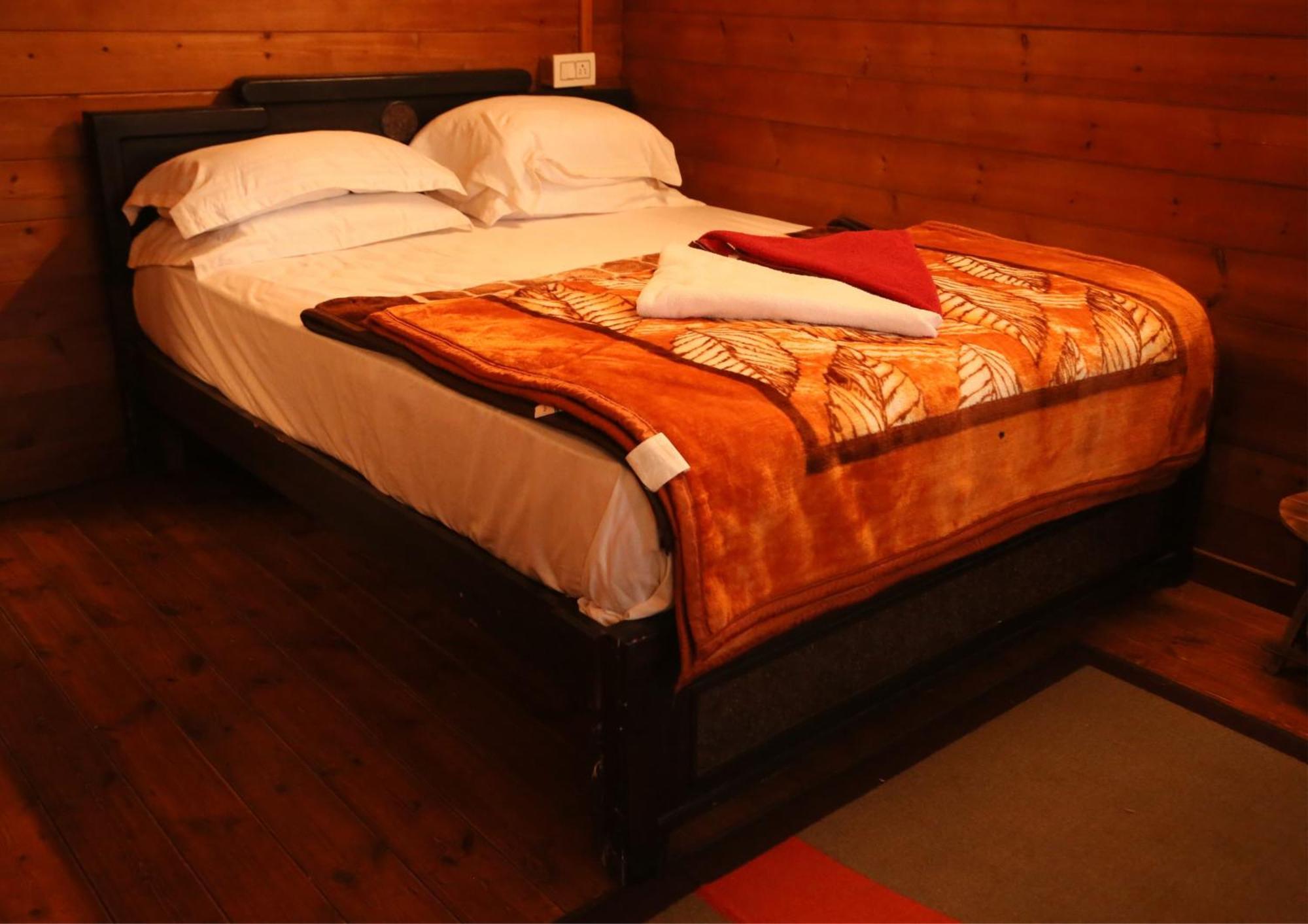 הוילה אוטי Joy Eco Woodhouse - 5 Bhk House (Adults Only) מראה חיצוני תמונה